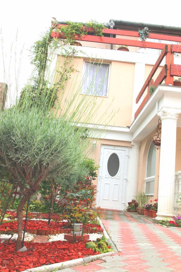 Yox Apartment 4 Oradea Luaran gambar